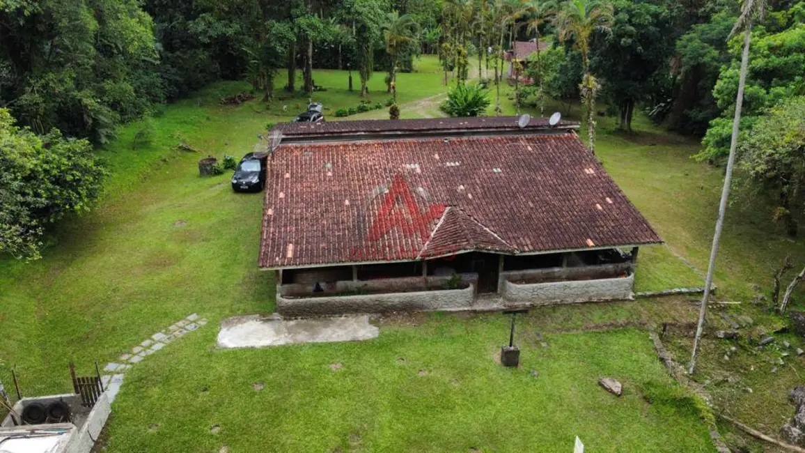 Chácara com 3 quartos à venda, 700m2 em Ubatuba - SP - imagem 2 Foto 2 de Chácara com 3 quartos à venda, 700m2 em Ubatuba - SP