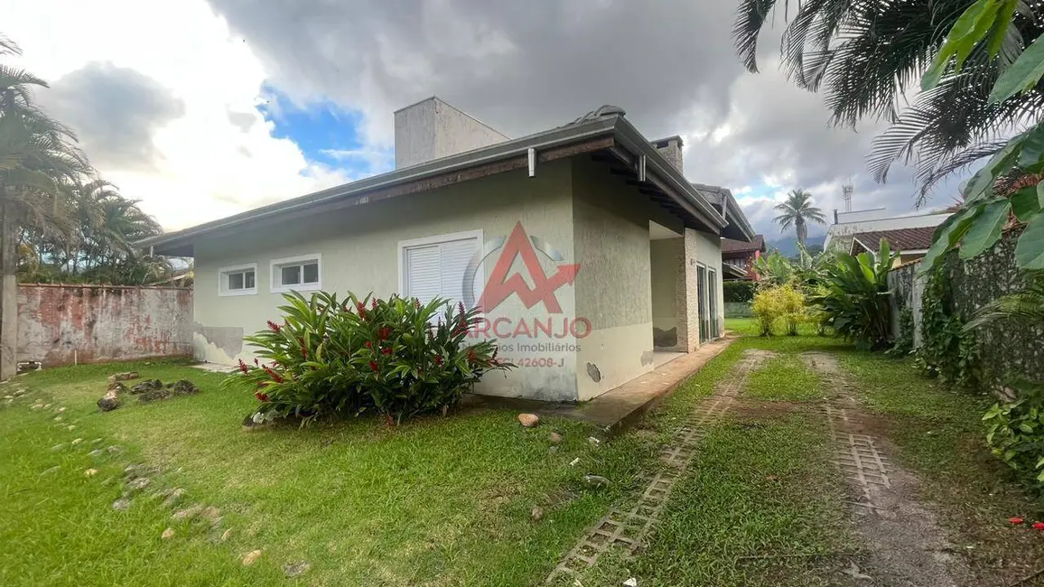 Foto 2 de Casa de Condomínio com 3 quartos à venda, 200m2 em Ubatuba - SP
