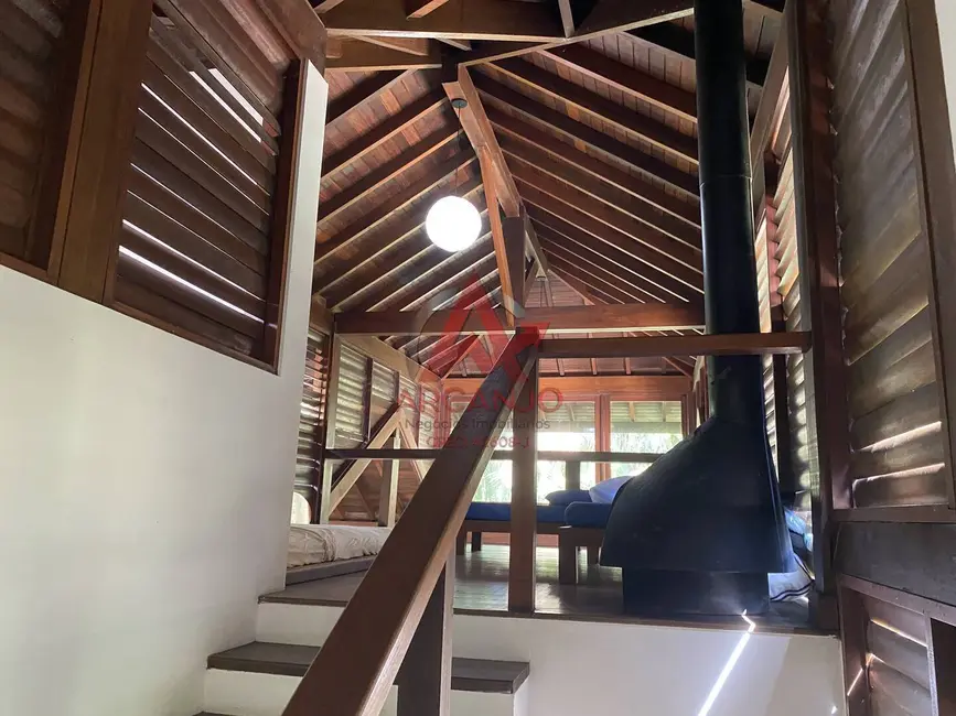 Casa com 4 quartos à venda, 244m2 em Ubatuba - SP - imagem 8 Foto 8 de Casa com 4 quartos à venda, 244m2 em Ubatuba - SP
