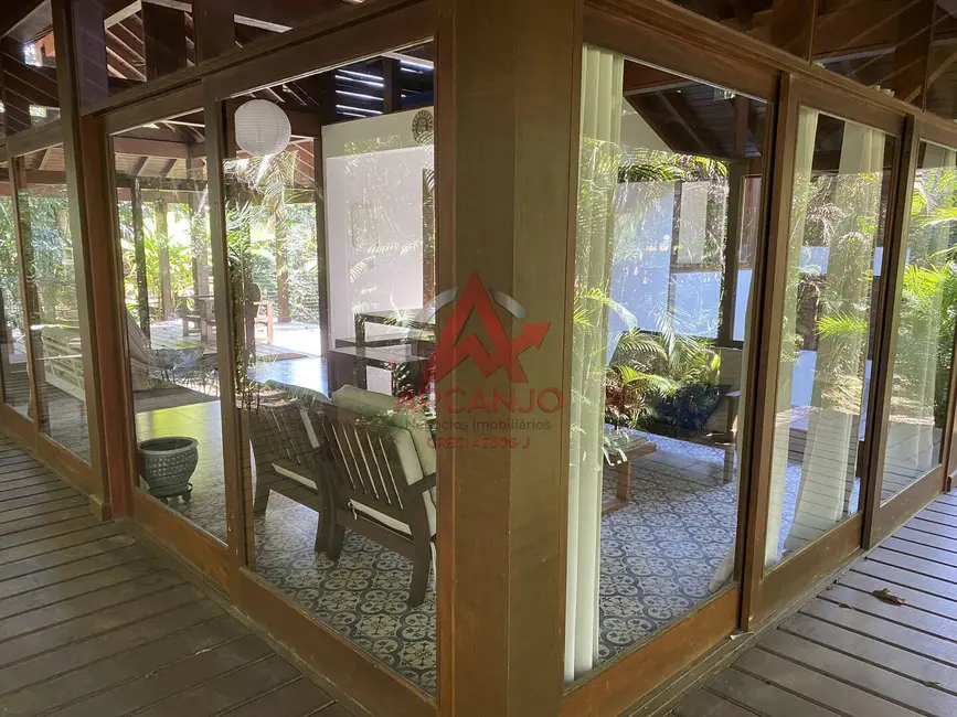 Casa com 4 quartos à venda, 244m2 em Ubatuba - SP - imagem 2 Foto 2 de Casa com 4 quartos à venda, 244m2 em Ubatuba - SP