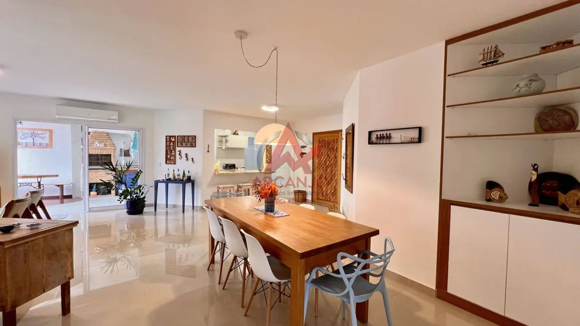 Foto 3 de Apartamento com 3 quartos à venda, 150m2 em Ubatuba - SP
