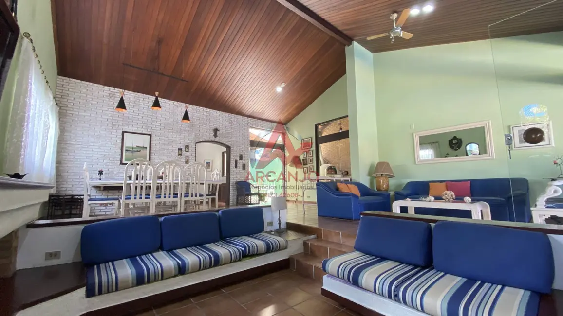 Foto 8 de Casa à venda, 216m2 em Ubatuba - SP