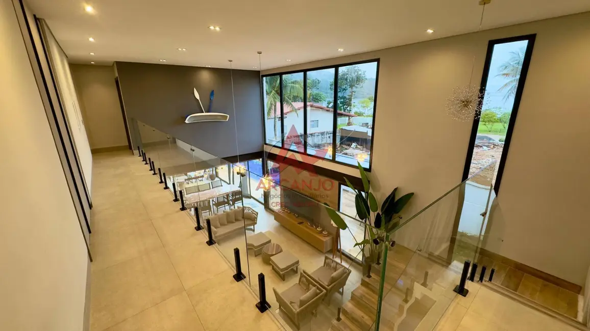 Foto 5 de Casa com 5 quartos à venda, 300m2 em Ubatuba - SP
