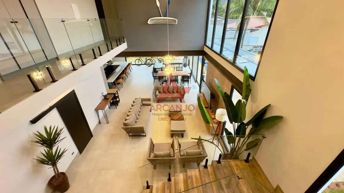 Foto 4 de Casa com 5 quartos à venda, 300m2 em Ubatuba - SP
