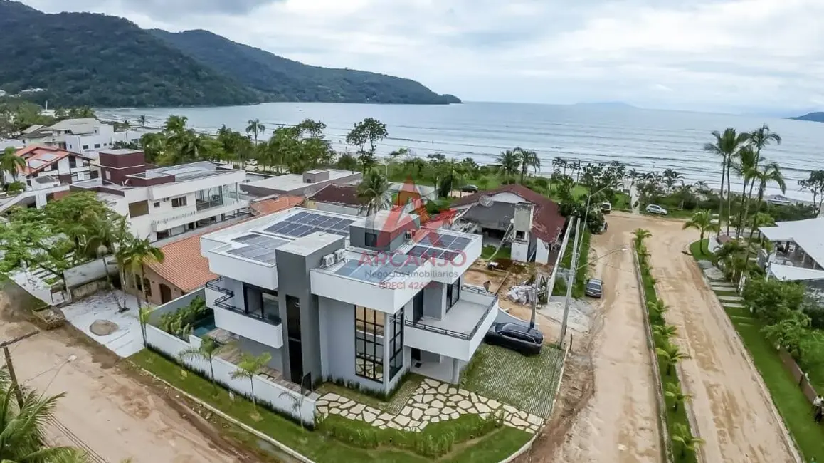 Foto 3 de Casa com 5 quartos à venda, 300m2 em Ubatuba - SP