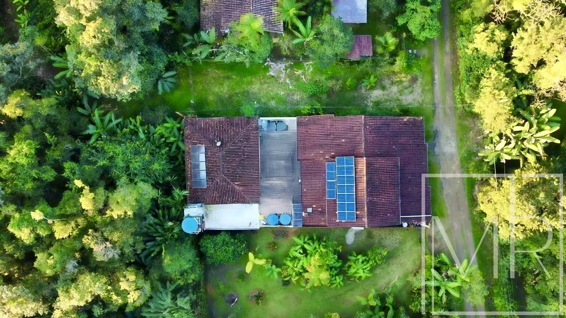 Foto 4 de Casa com 5 quartos à venda, 420m2 em Ubatuba - SP