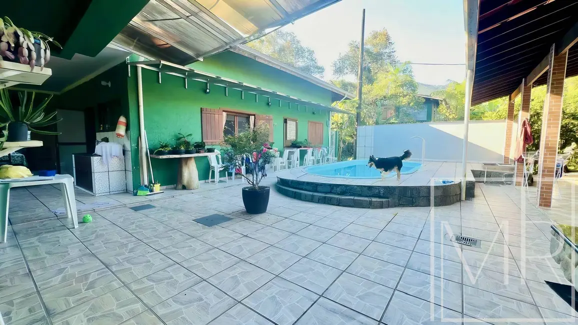 Foto 6 de Casa com 5 quartos à venda, 420m2 em Ubatuba - SP