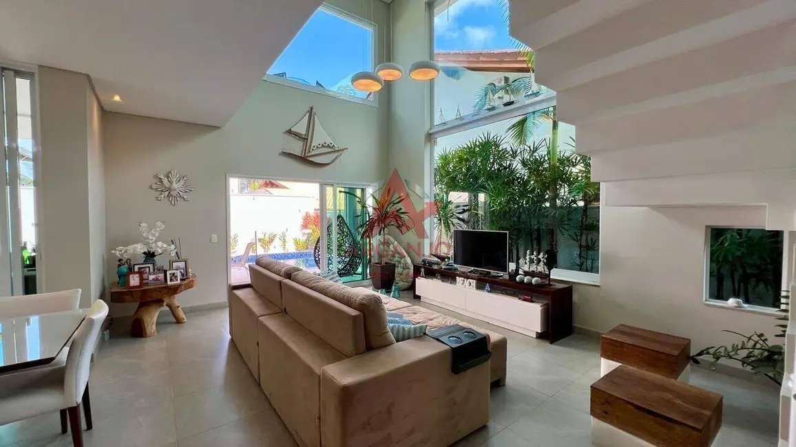 Foto 7 de Casa com 5 quartos à venda, 283m2 em Ubatuba - SP