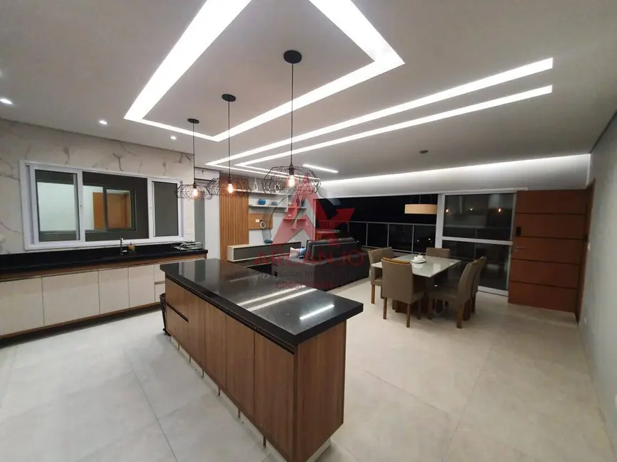 Cobertura com 3 quartos à venda, 150m2 em Ubatuba - SP - imagem 4 Foto 4 de Cobertura com 3 quartos à venda, 150m2 em Ubatuba - SP