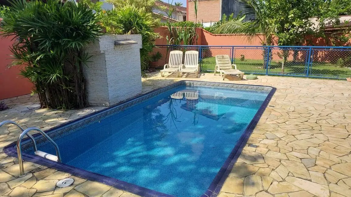 Foto 2 de Casa de Condomínio com 3 quartos à venda, 148m2 em Ubatuba - SP