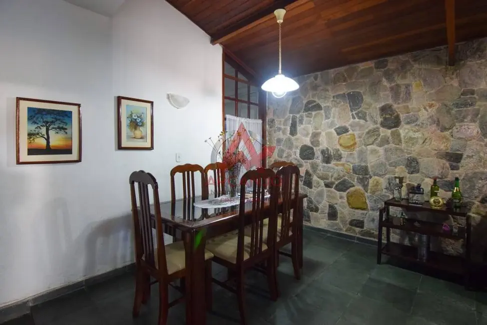Foto 6 de Casa com 7 quartos à venda, 202m2 em Ubatuba - SP