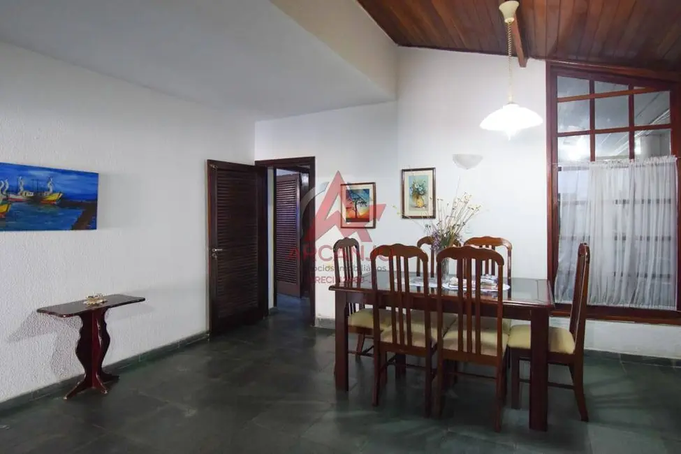 Foto 7 de Casa com 7 quartos à venda, 202m2 em Ubatuba - SP