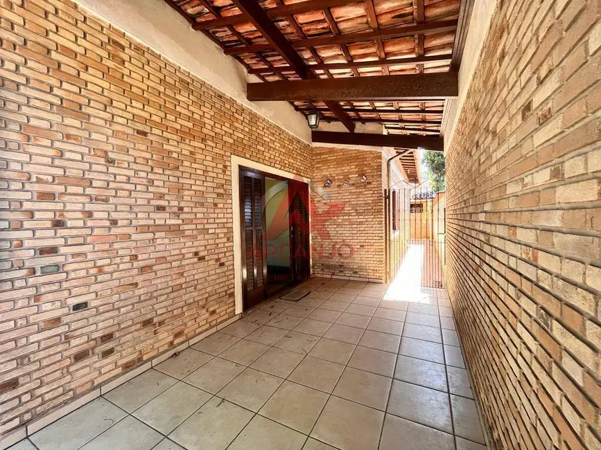 Foto 2 de Casa com 5 quartos à venda, 206m2 em Ubatuba - SP