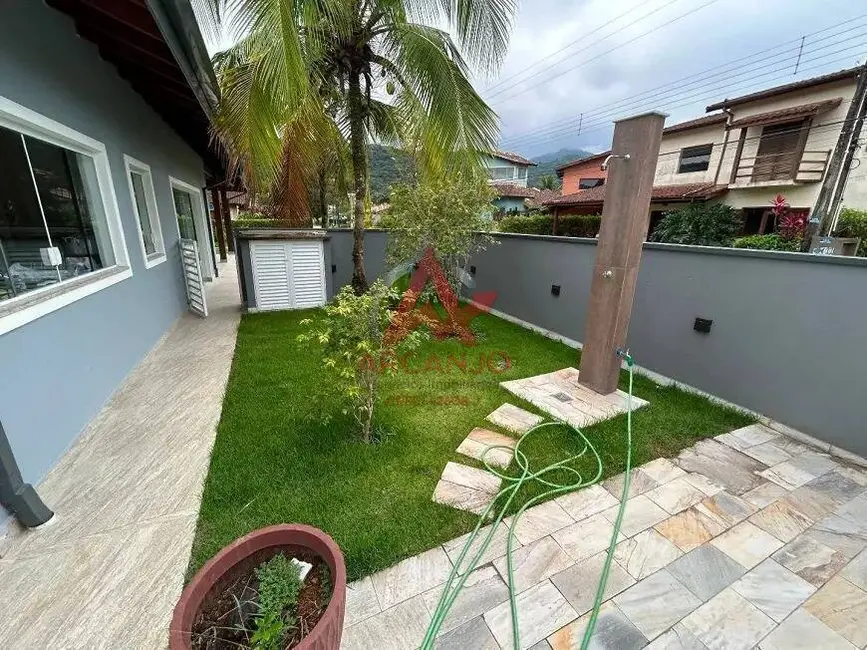 Casa com 5 quartos à venda, 200m2 em Ubatuba - SP - imagem 6 Foto 6 de Casa com 5 quartos à venda, 200m2 em Ubatuba - SP