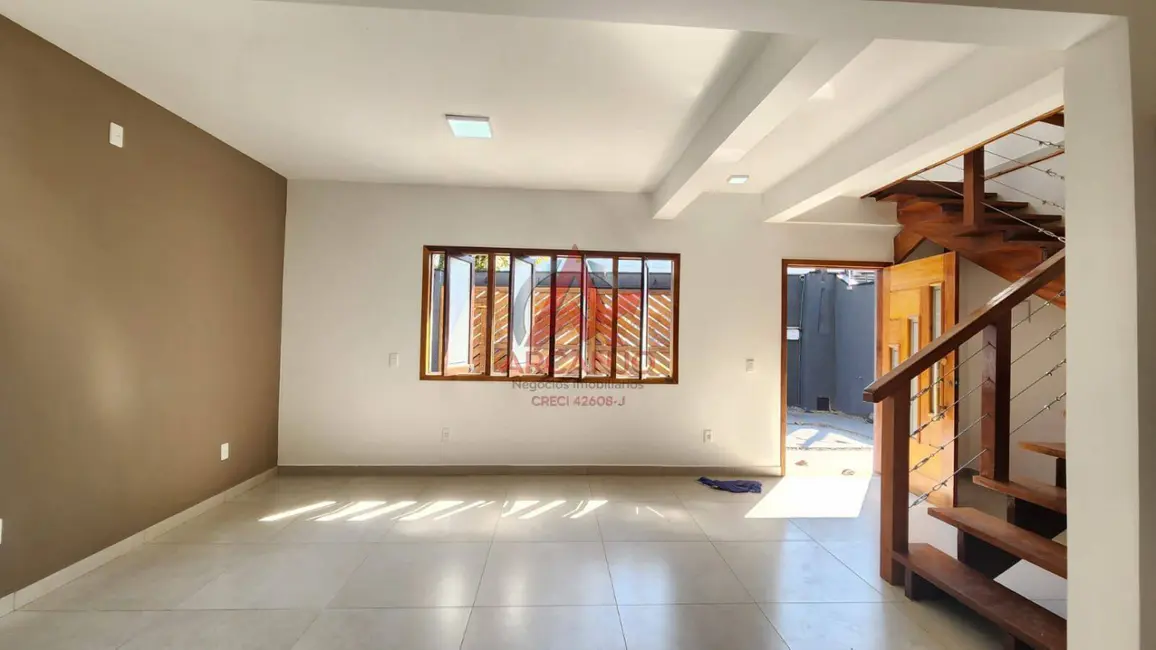Foto 3 de Casa com 6 quartos à venda, 200m2 em Ubatuba - SP