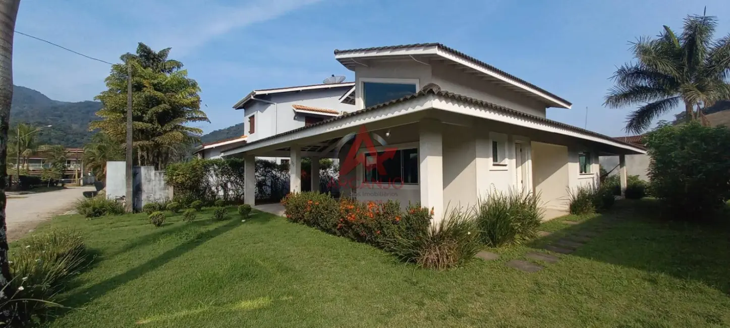 Foto 1 de Casa com 3 quartos à venda, 110m2 em Ubatuba - SP