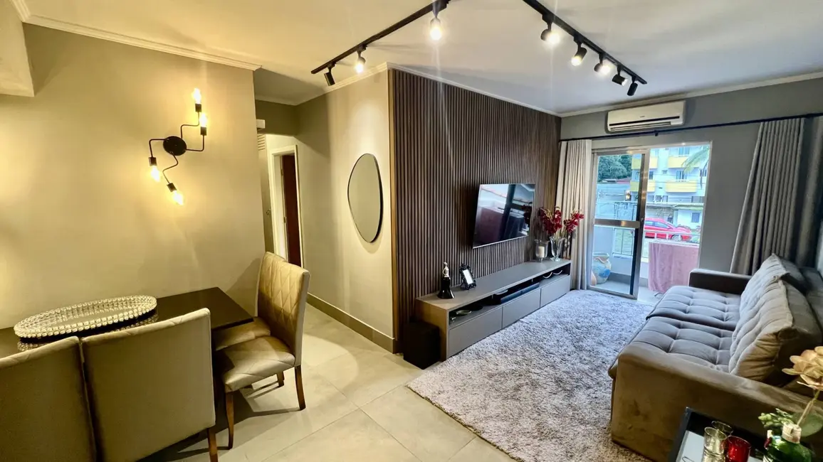 Foto 2 de Apartamento com 2 quartos à venda, 70m2 em Ubatuba - SP