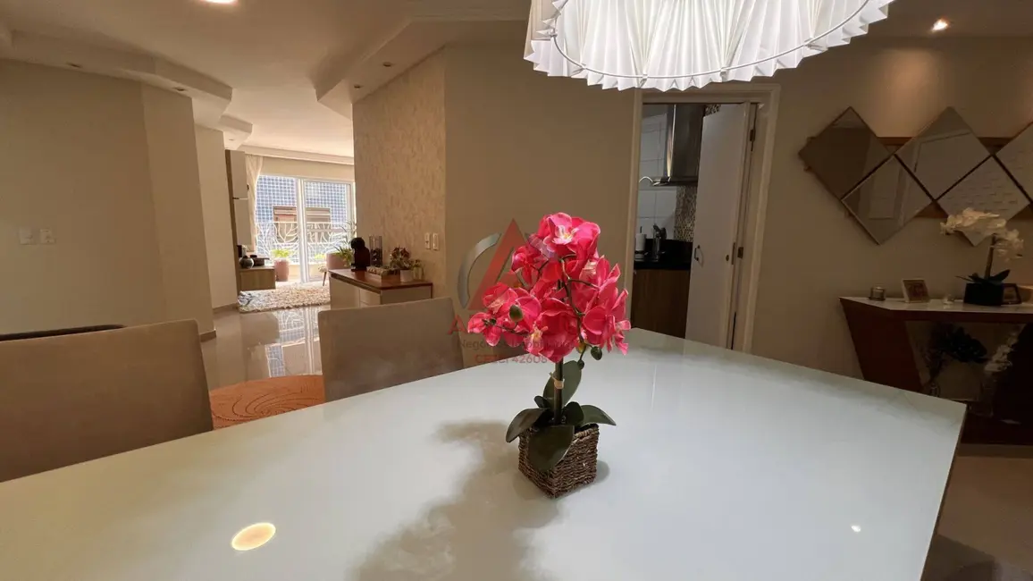 Apartamento com 3 quartos à venda, 133m2 em Ubatuba - SP - imagem 6 Foto 6 de Apartamento com 3 quartos à venda, 133m2 em Ubatuba - SP