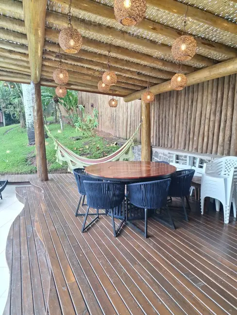 Foto 8 de Casa com 5 quartos à venda, 250m2 em Ubatuba - SP