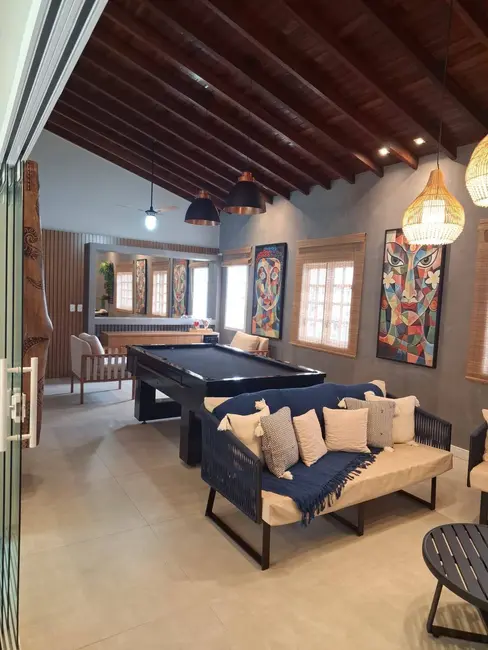 Foto 1 de Casa com 5 quartos à venda, 250m2 em Ubatuba - SP