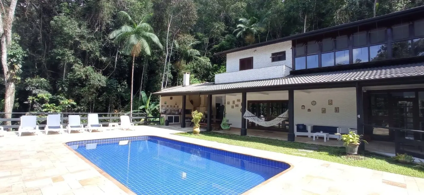 Foto 3 de Casa com 5 quartos à venda, 471m2 em Ubatuba - SP