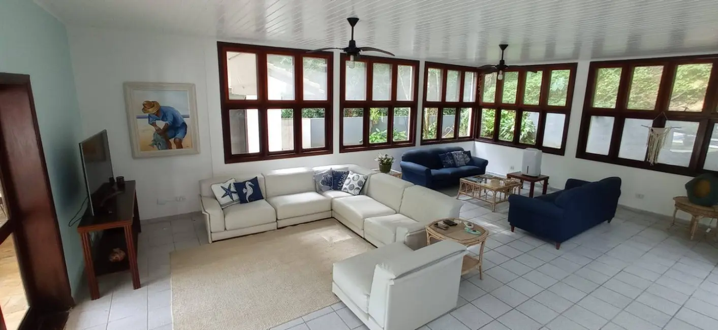Foto 4 de Casa com 5 quartos à venda, 471m2 em Ubatuba - SP