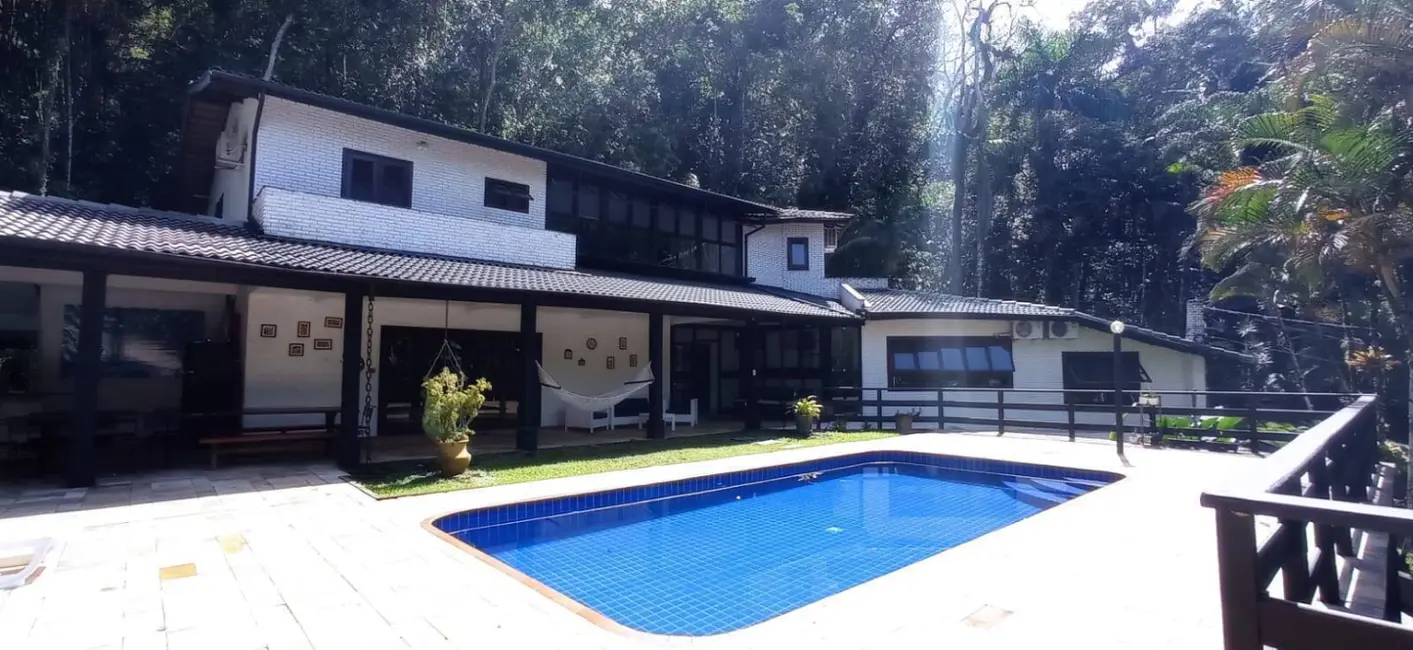 Foto 1 de Casa com 5 quartos à venda, 471m2 em Ubatuba - SP