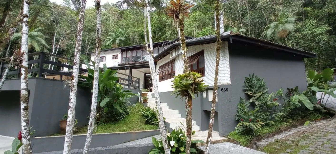 Foto 2 de Casa com 5 quartos à venda, 471m2 em Ubatuba - SP