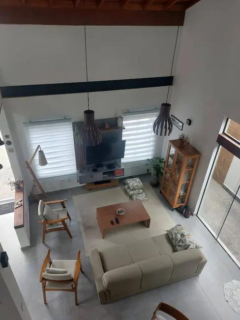 Foto 1 de Casa com 4 quartos à venda, 206m2 em Ubatuba - SP