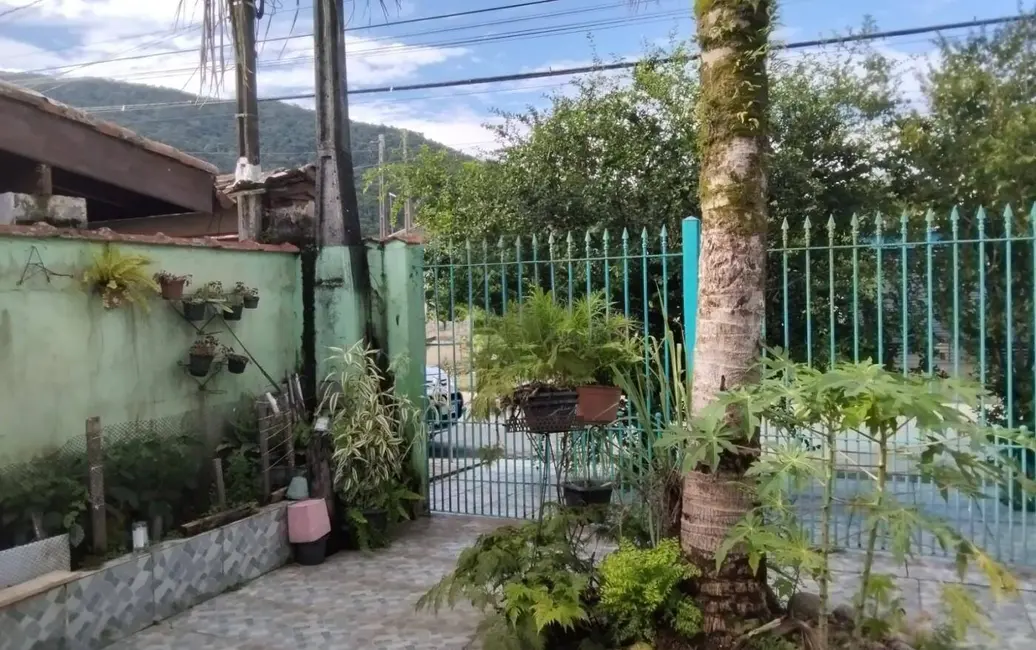 Foto 2 de Casa com 3 quartos à venda, 220m2 em Ubatuba - SP