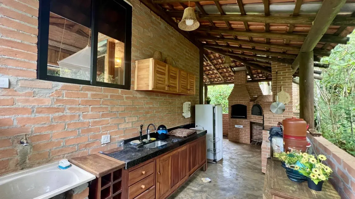 Foto 8 de Casa com 2 quartos à venda, 200m2 em Ubatuba - SP