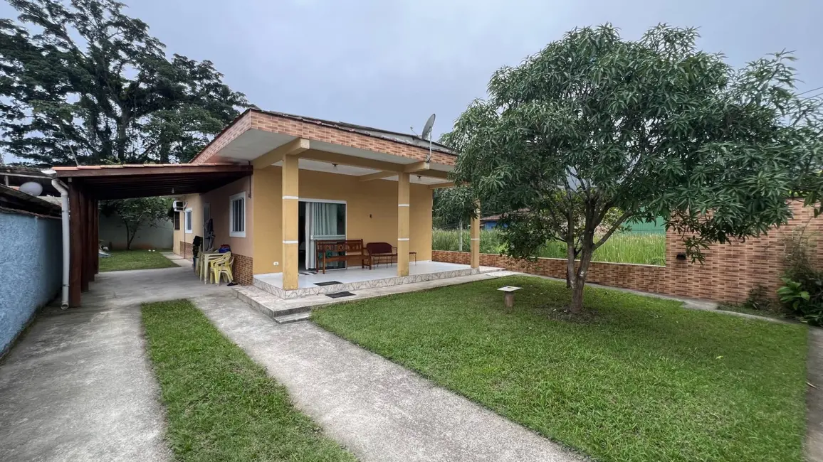Foto 2 de Casa com 3 quartos à venda, 384m2 em Ubatuba - SP