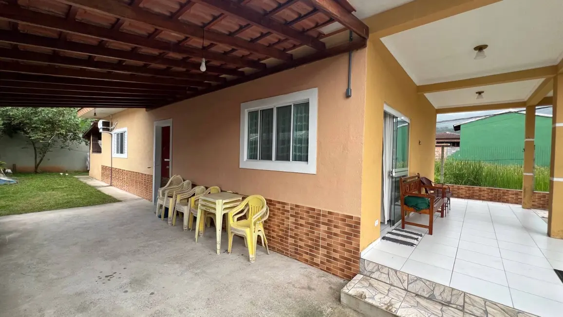 Foto 5 de Casa com 3 quartos à venda, 384m2 em Ubatuba - SP