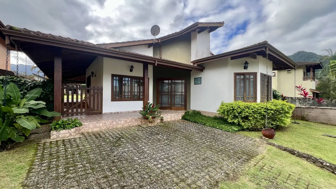 Foto 1 de Casa com 4 quartos à venda, 170m2 em Ubatuba - SP