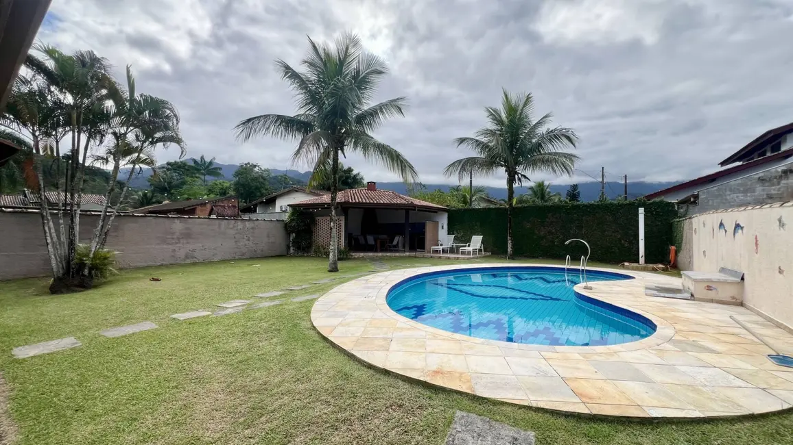 Foto 7 de Casa com 4 quartos à venda, 170m2 em Ubatuba - SP