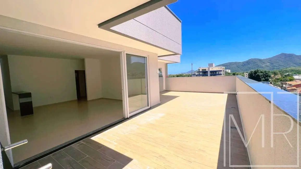 Foto 3 de Cobertura com 3 quartos para alugar, 140m2 em Centro, Ubatuba - SP