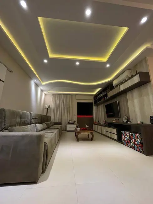 Foto 5 de Cobertura com 4 quartos para alugar, 306m2 em Centro, Ubatuba - SP