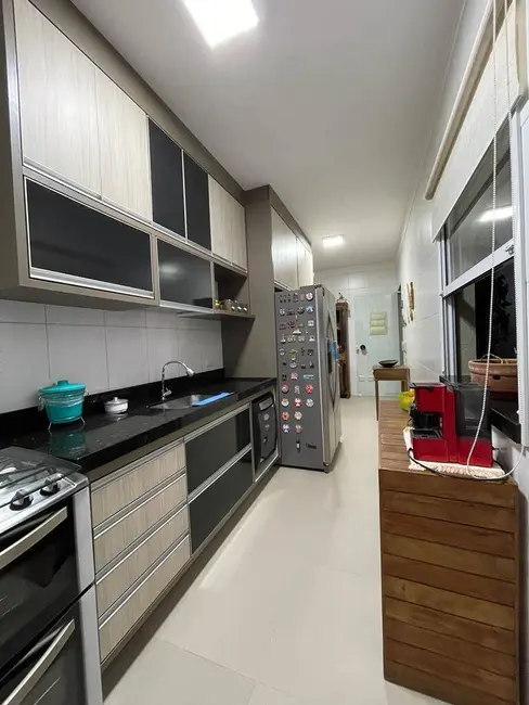 Foto 8 de Cobertura com 4 quartos para alugar, 306m2 em Centro, Ubatuba - SP