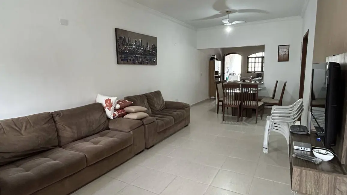 Foto 1 de Casa com 3 quartos à venda, 210m2 em Silop, Ubatuba - SP