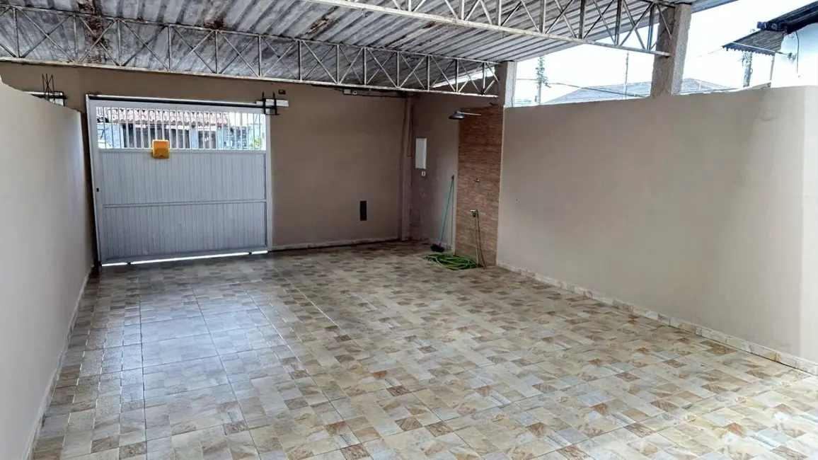 Foto 2 de Casa com 3 quartos à venda, 210m2 em Silop, Ubatuba - SP