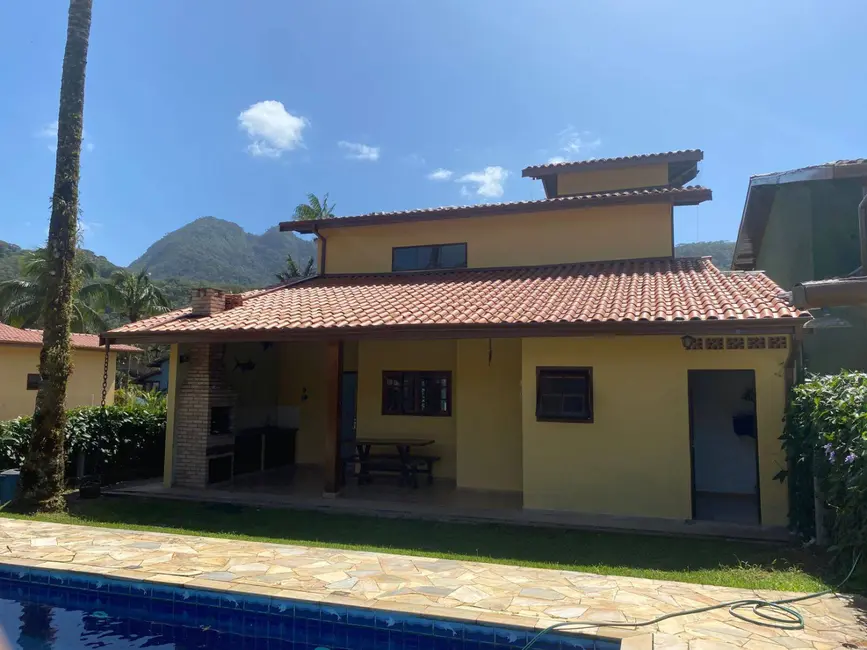 Foto 3 de Casa com 3 quartos à venda, 360m2 em Ubatuba - SP