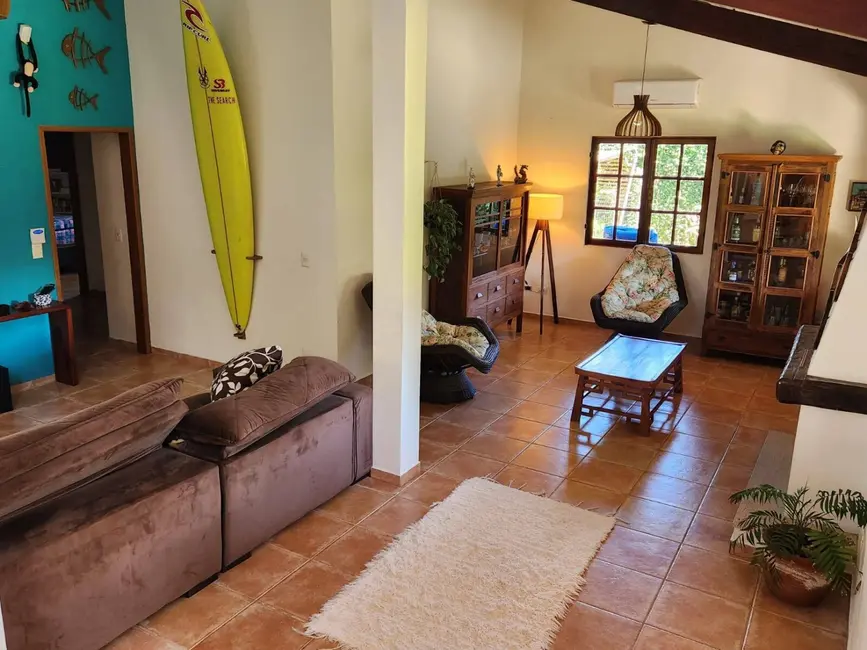 Casa com 4 quartos à venda, 813m2 em Ubatuba - SP - imagem 6 Foto 6 de Casa com 4 quartos à venda, 813m2 em Ubatuba - SP