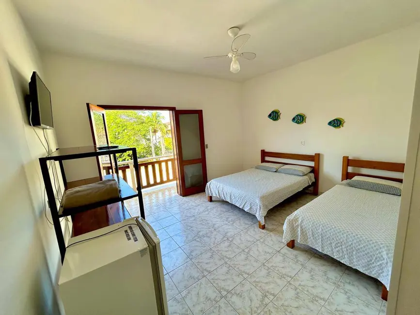 Foto 7 de Casa com 8 quartos à venda, 430m2 em Ubatuba - SP