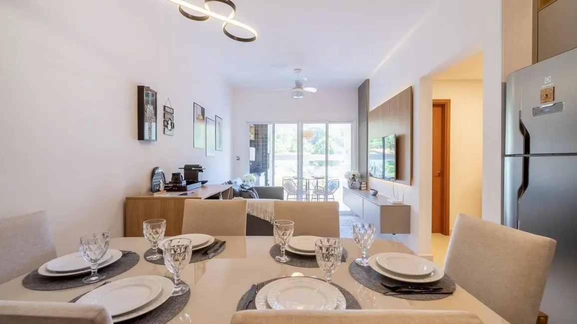 Foto 2 de Apartamento com 2 quartos à venda, 67m2 em Ubatuba - SP