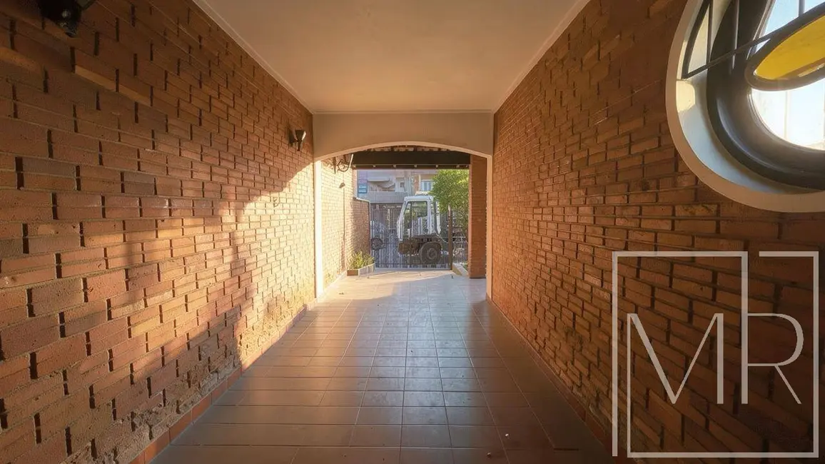Foto 7 de Casa com 4 quartos à venda e para alugar, 330m2 em Ubatuba - SP