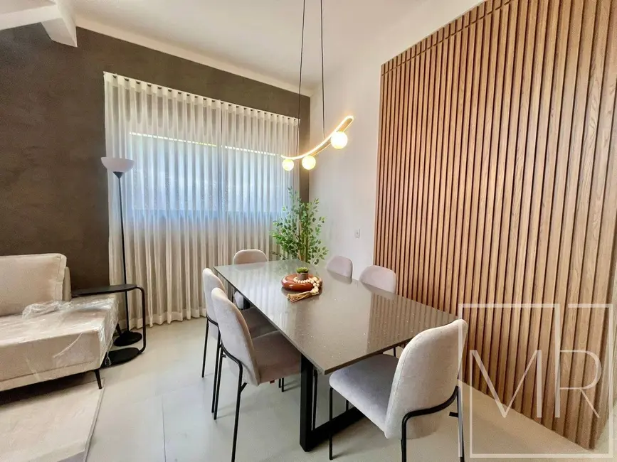 Foto 8 de Casa com 3 quartos à venda, 300m2 em Atibaia - SP