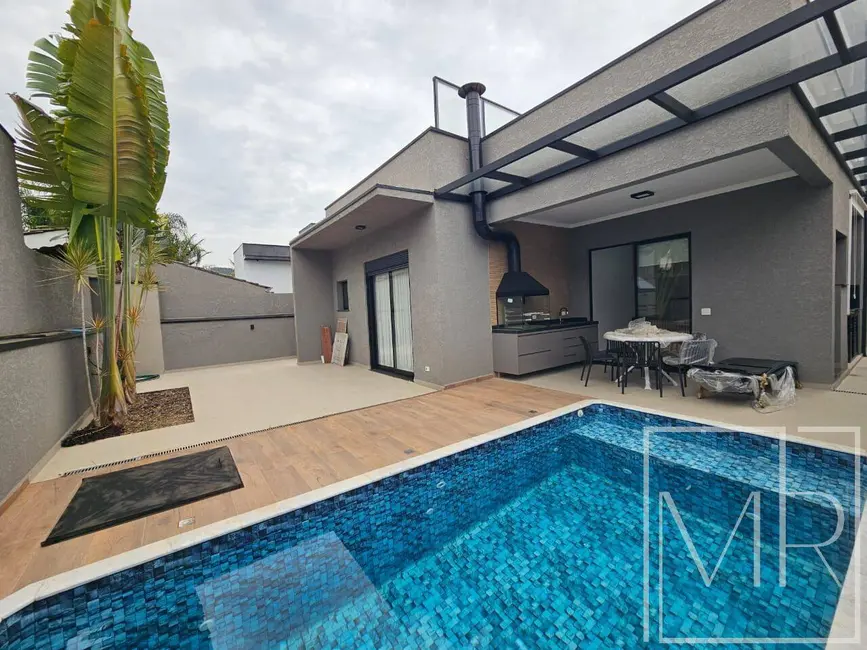 Foto 3 de Casa com 3 quartos à venda, 300m2 em Atibaia - SP
