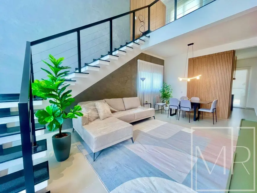 Foto 2 de Casa com 3 quartos à venda, 300m2 em Atibaia - SP