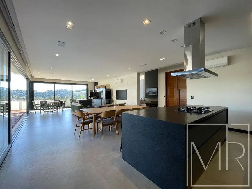 Foto 3 de Casa com 3 quartos à venda, 793m2 em Atibaia - SP