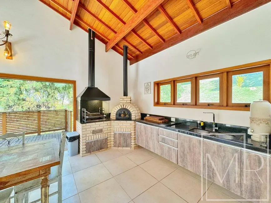 Casa com 3 quartos à venda e para alugar, 1069m2 em Atibaia - SP - imagem 2 Foto 2 de Casa com 3 quartos à venda e para alugar, 1069m2 em Atibaia - SP